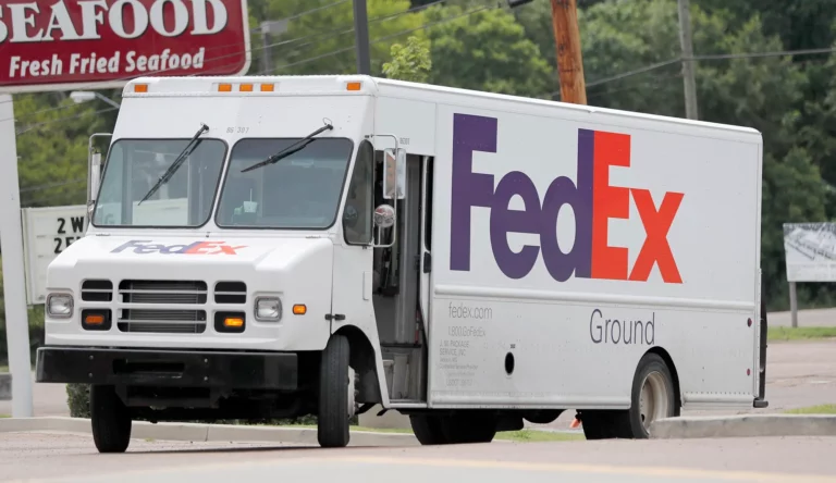 Does FedEx Pay Cash on Delivery?
