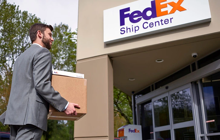 How Does FedEx Drop Box Locations Work?