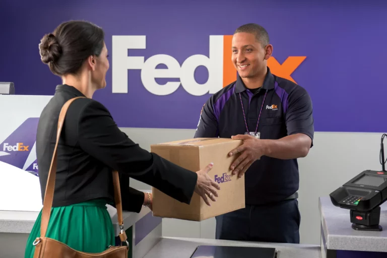 Can I Print a Document from My Email at FedEx?