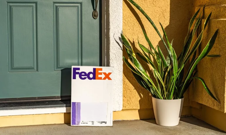 Does FedEx Home Delivery Require a Signature?