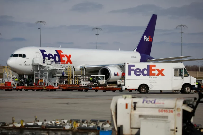 What are the Packaging Requirements for FedEx International Priority?