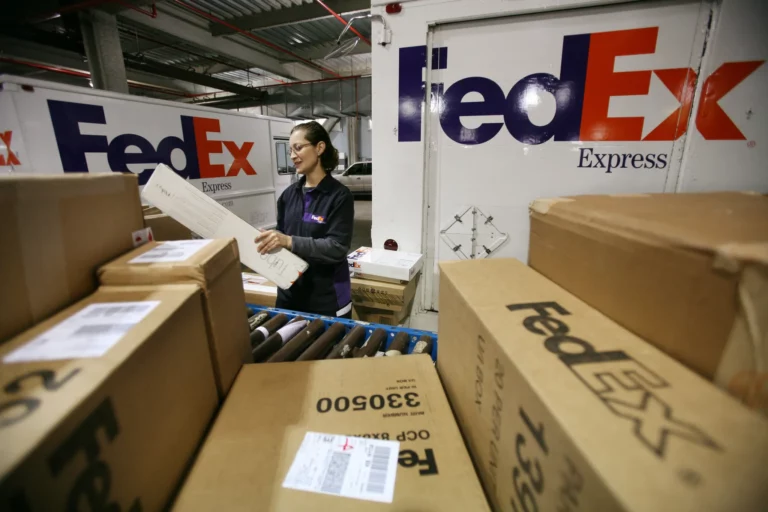 Does FedEx Do Prepaid Labels?