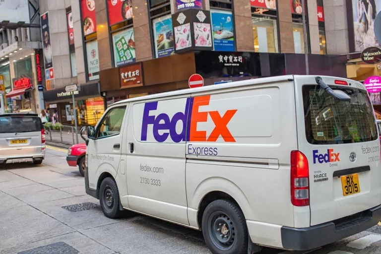 Is FedEx Express Delivered by USPS?