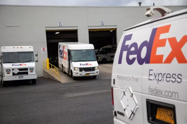 Does FedEx Ship Manager Use Java?