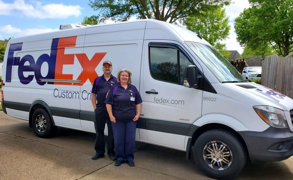 FedEx custom critical