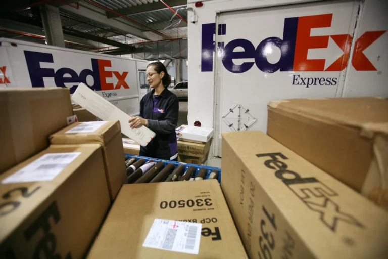FedEx Parcel Shipping: How Do I Track My Parcel?