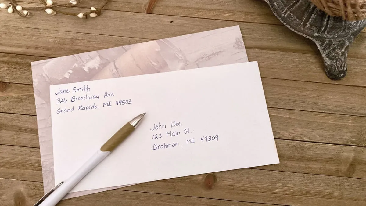 How to Mail an Envelope with the Right Address